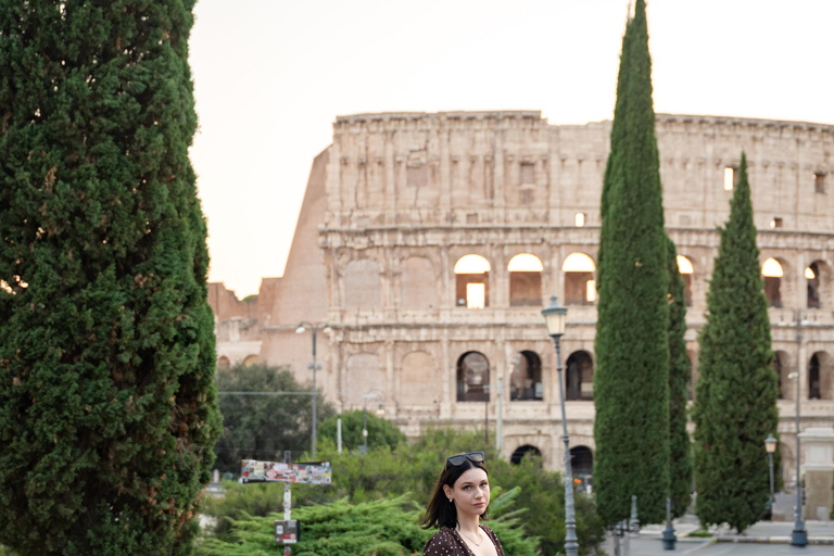Rome: Private Editorial Shoot at Trevi Fountain or Colosseum Early Morning Trevi Fountain: 30-Minute Private Shoot