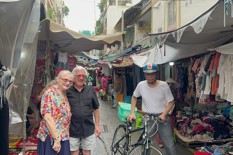 Tour panoramico privato di Ho Chi Minh City in bicicletta in bicicletta