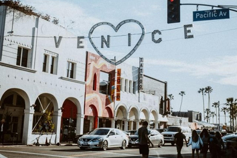 Los Angeles : Downtown Walking Tour With A Guide Los Angeles : 2 Hours Downtown Small Group Walking Tour