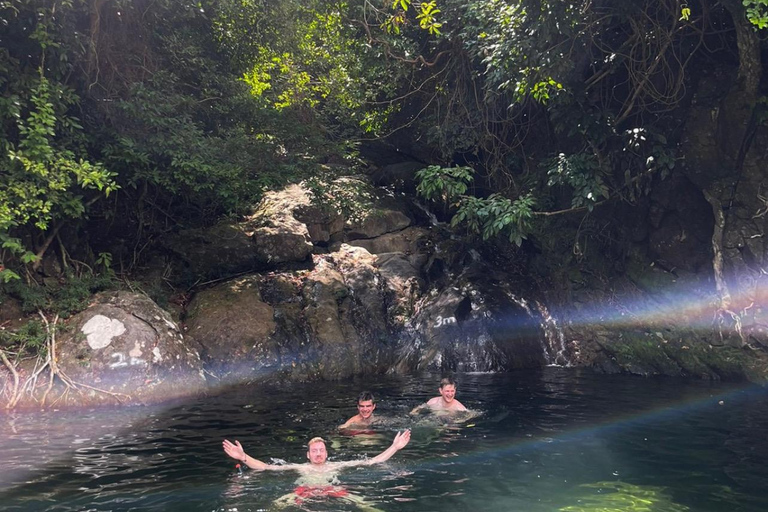 Hội An: Hai Van Pass, Marble Mt, Lady Buddha & Waterfalls Private Tour with Licensed English-Speaking Guide