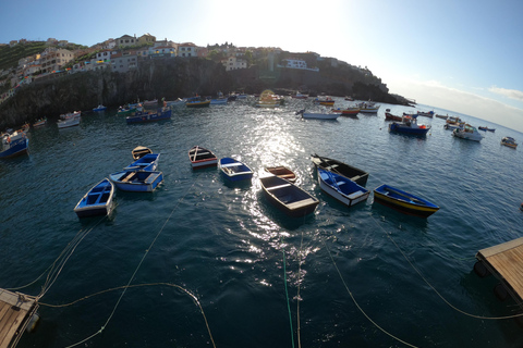 Privérondleiding natuurlijke zwembaden en watervallen van Porto Moniz