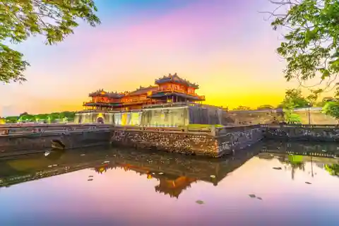 Hoi An: Private Day Trip to Imperial City Hue & Dragon Boat