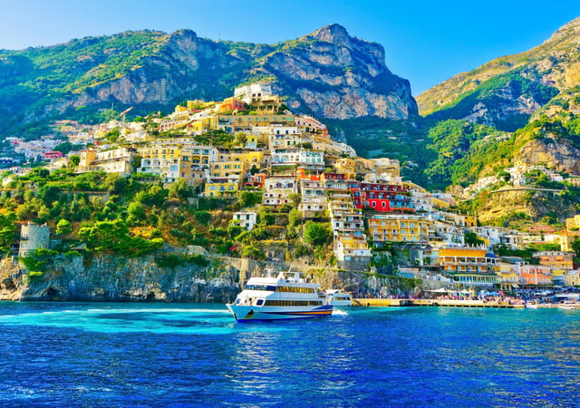 Rome : Excursion d&#039;une journée sur la côte amalfitaine et à Positano avec croisière d&#039;été