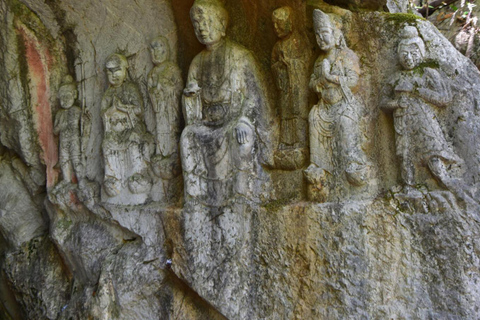 Hangzhou: West Lake Hills Wuyue Buddhist Carvings Day Trip