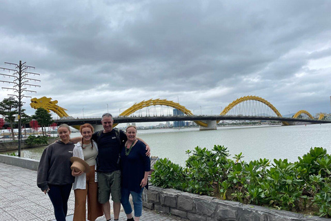 Da Nang Tour nocturno privado: Mercado, visitas turísticas y crucero