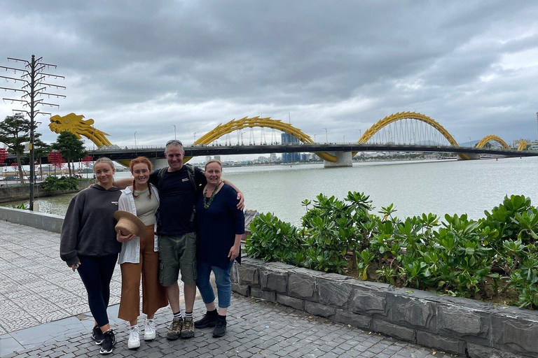 Tour noturno particular em Da Nang: Mercado, passeios turísticos e cruzeiro