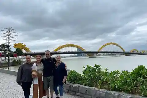 Excursión en grupo de medio día a Da Nang: Descubre las principales atracciones