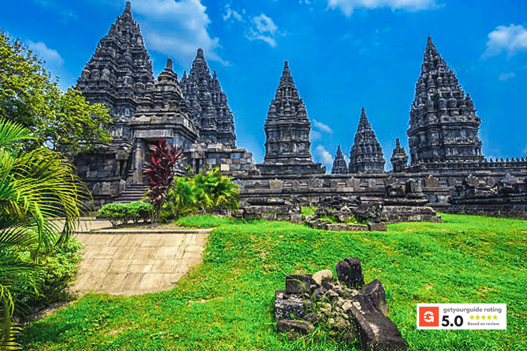 Yogyakarta: Borobudur climb-up guarantee & Prambanan temple Sharing: Borobudur climb-up guarantee & Prambanan temple