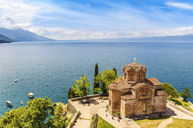 Depuis Tirana : Excursion d&#039;une journée au lac d&#039;Ohrid et à Struga en Macédoine du Nord