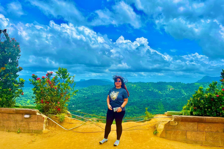 From Kandy: Ella Drop Tour via Nuwara Eliya From Kandy: Ella Drop Tour via Nuwara Eliya by Tuk Tuk