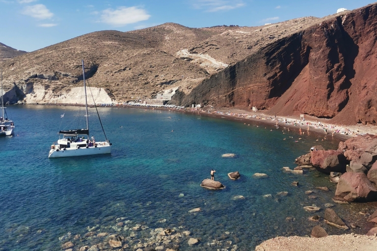 Santorini: Akrotiri Excavation, Megalochori, & Beaches Tour