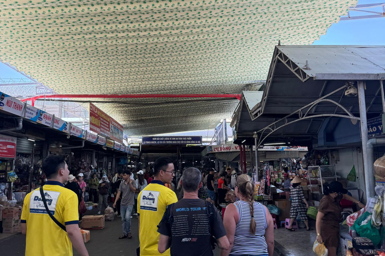 Aventuras na cidade de Da Nang de motocicleta