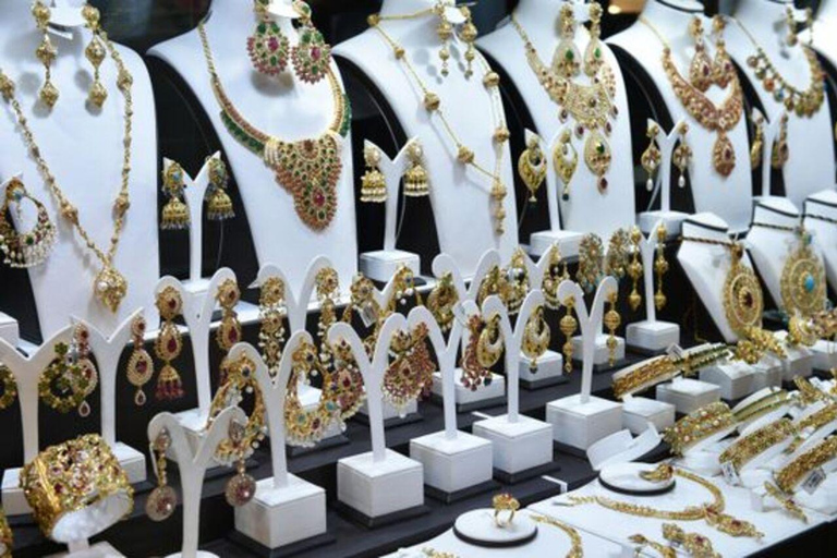 Jaipur Market Tour: Gems, Textiles, Carpets & Block Prints Only Tour Guide