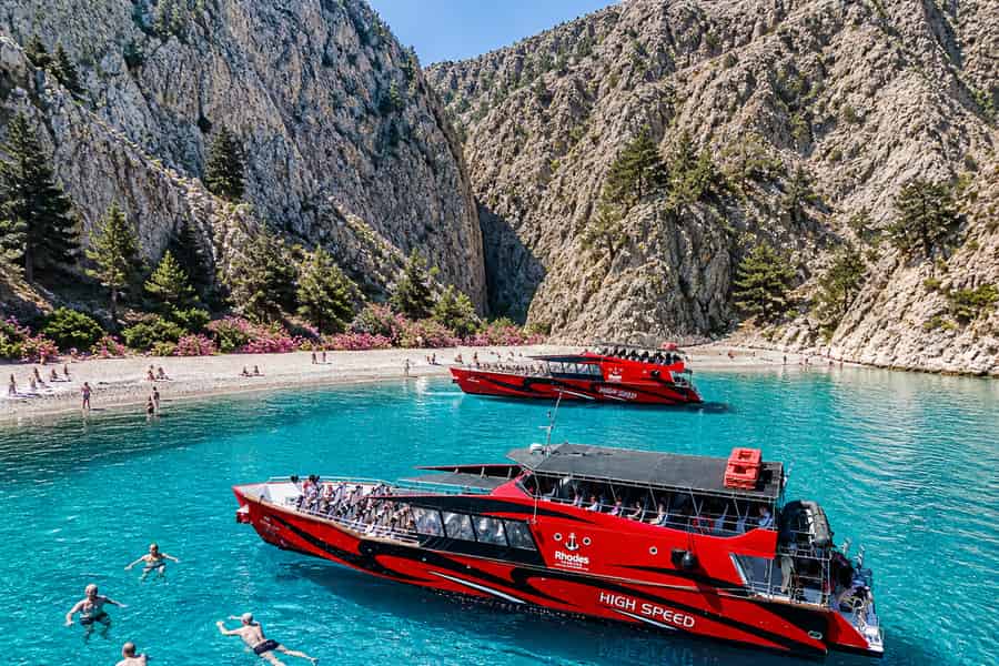 Rhodos: Bootsfahrt nach Symi und zur St. George’s Bay mit Hoteltransfer. Foto: GetYourGuide Rhodos: Bootsfahrt nach Symi und zur St. George’s Bay mit Hoteltransfer. Foto: GetYourGuide