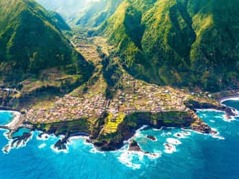 Private Vespa West Tour-Seixal,São Vicente,Porto Moniz(4hr)