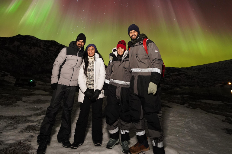 Tromsø: Northern Lights Tour – Unlimited Chase & Free Photos 6-8 Hours, Aurora chase, Comfortable bus, Photos included