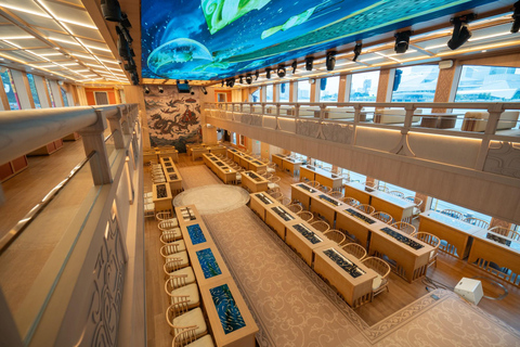 Guangzhou: Jixiang Fang Cruise – A Floating Nanyue Palace Level 1, Front Row VIP-Adult Ticket