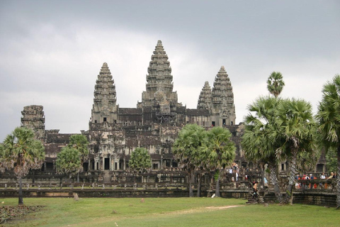 Angkor Wat Piccolo Tour con Tuk Tuk privato