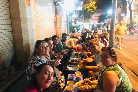 Hanoi Walking Food Tour mit Besuch der Train Street