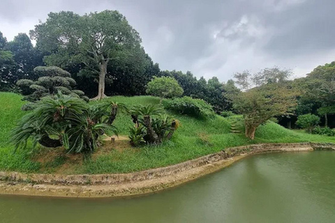 Naha: Naminoue Shrine Makishi Market &amp; Shikinaen Guided TourNaha &gt;A Walking Journey Through Naha Time Guided Tour