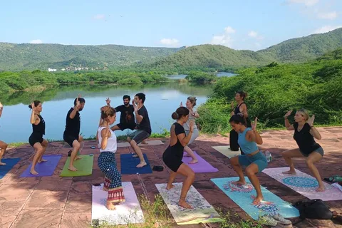 3 Hours Private Yoga and Meditation Tour in Jaipur