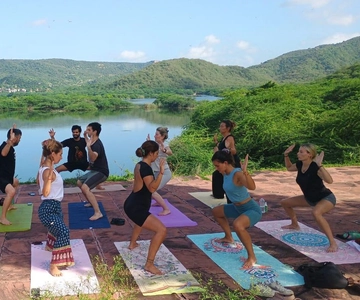 3 Hours Private Yoga and Meditation Tour in Jaipur