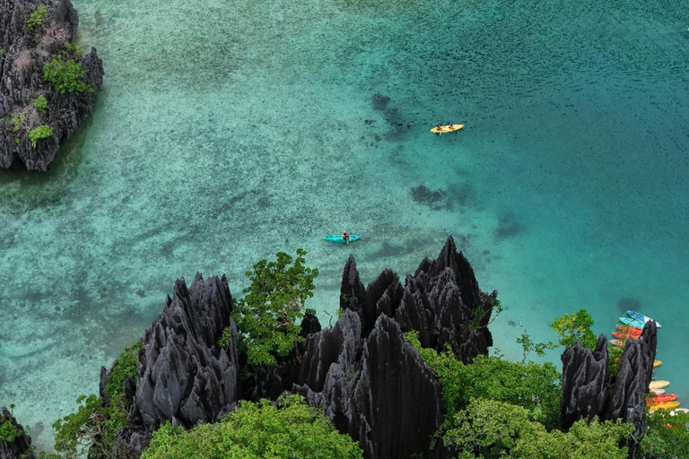 El Nido: Privat tur B med Snake Island och grottor