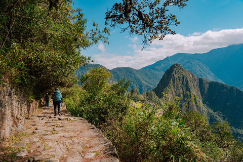 Cusco: Inca Trail 2-Day to Machu Picchu with Vistadome Train Cusco: Inca Trail 2-Day to Machu Picchu with Vistadome Train
