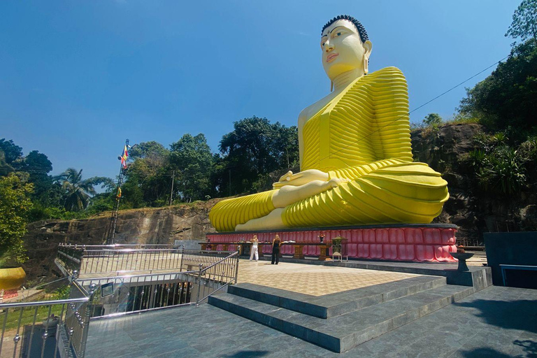 Kandy: City Highlights Tour with Cultural Dance Show