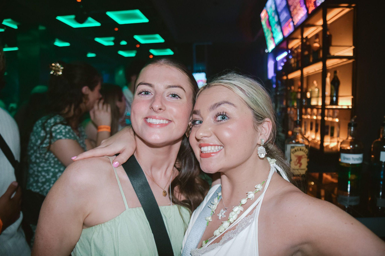 Chiang Mai Pub Crawl: Najlepsze życie nocne w mieście!