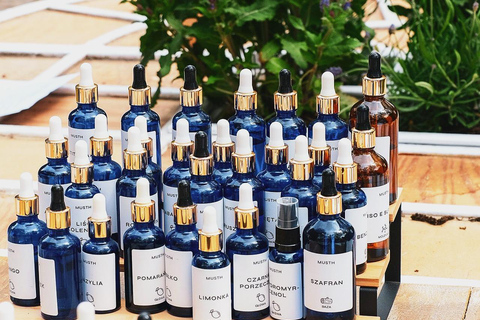 Gdańsk: Perfume Creation Workshop with Profesional Perfumer