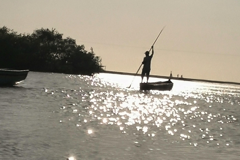 Cartagena: Lagoon Fishing with German or Italian Guide