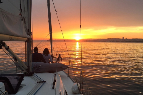 Torrevieja: 2-hour private sailing yacht cruise with drinks