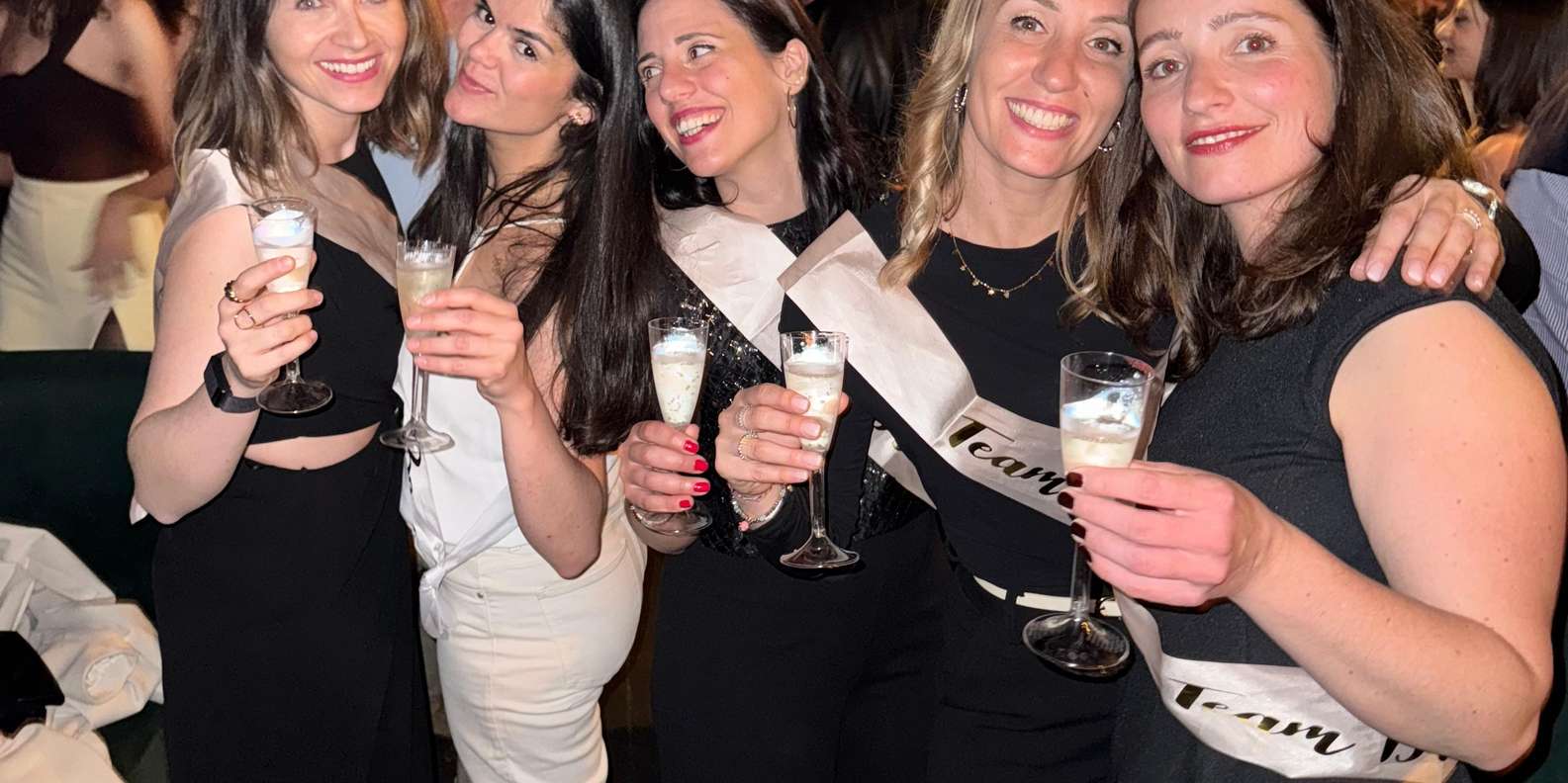 2023's Best Bachelor Party Destinations, image size:1585x792