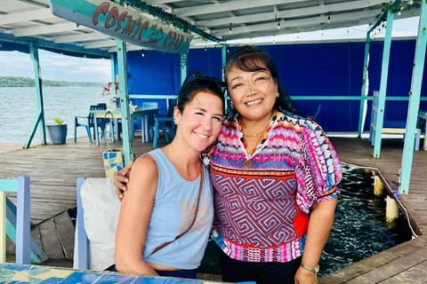Panama City: Guna Mola Workshop with Indigenous Instructor
