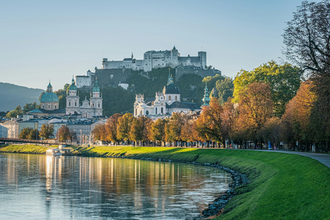Salzburg: Munich Tour with Transfers, Hotel, Meals & Drinks