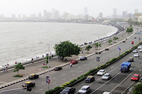 Mumbai: Private Sightseeing Tour with Car and Guide