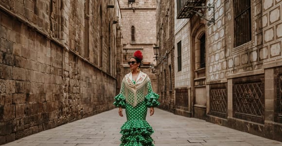 Barcelona: Flamenco Dress Photo walk in Gothic Quarter