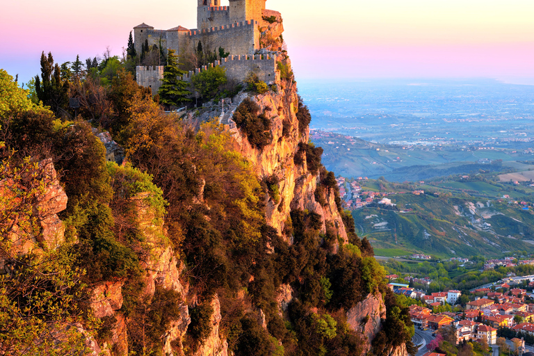 Guided Tour of San Marino with Lunch