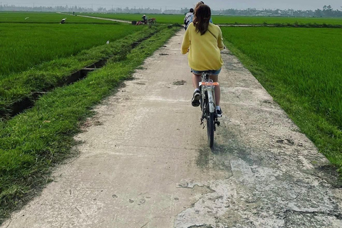 Hanoi Countryside Bike Tour: Rice Fields & Snake Village