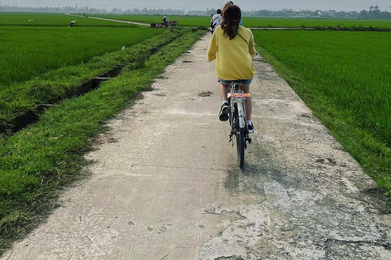 Hanoi Countryside Bike Tour: Rice Fields & Snake Village
