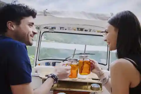 Scanno: Tour in Tuk Tuk del Lago di Scanno con aperitivo