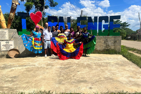 Cartagena: Tour de Palenque, show de dança, almoço, serviço de busca incluídoPasseio cultural em Palenque.