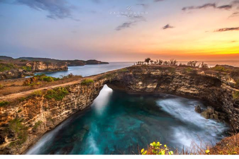 Nusa Penida: Island Sightseeing West & East Coast Day Trip Car Charter 8 Hours Explore West Coast