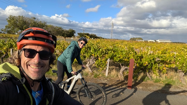 Adelaide Hills: E-Bike Self-Guided Tour with Coffee and Cake