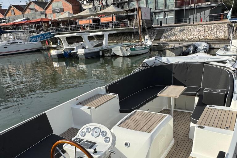 Lisbon: Pastel de Nata & Coffee Premium Boat Experience Lisbon – Sunset Porto Tonic Premium Boat Experience