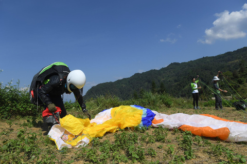 Hanoi: 7-Day Paragliding Training Course for Beginners