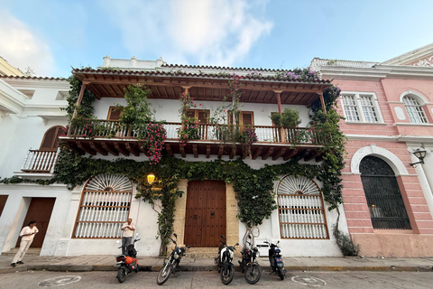 Cartagena: Walking Tour - 6 Language Options