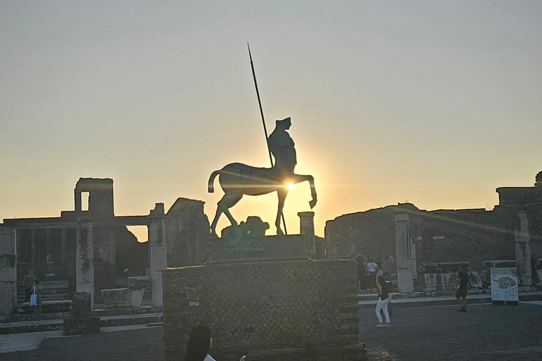 Pompeii skip-the-line group tour with an archaeologist