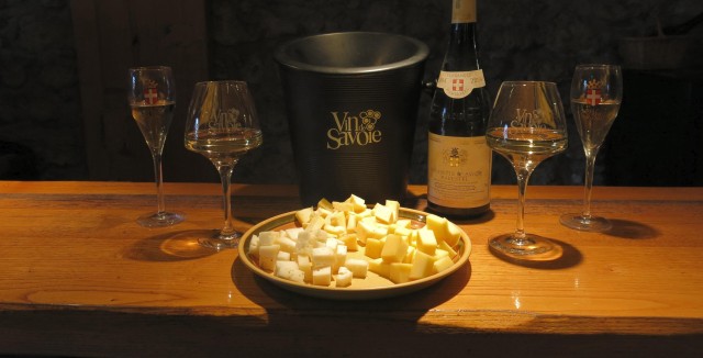 Visit Wine and Cheese Private Tasting at the wine store in Martigny